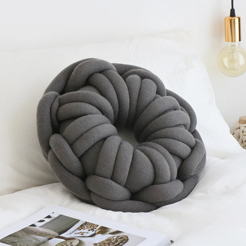 DIY Chunky Yarn Hand Knot Car Seat Cushion White Bed Throw Pillow Cute Home Decorative Doughnut Sofa Chair Back Cushions