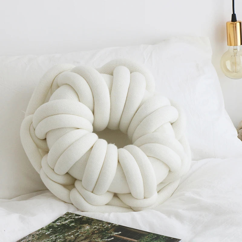 DIY Chunky Yarn Hand Knot Car Seat Cushion White Bed Throw Pillow Cute Home Decorative Doughnut Sofa Chair Back Cushions